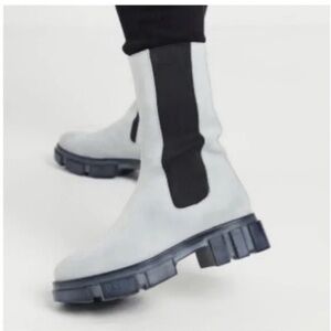 FREE PEOPLE Brooks Lug Sole Chelsea Boot Gray Suede Black 38 Women’s Calf Boots